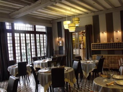 Relais Saint Louis, Logis Hotel เบลแลม ภายนอก รูปภาพ