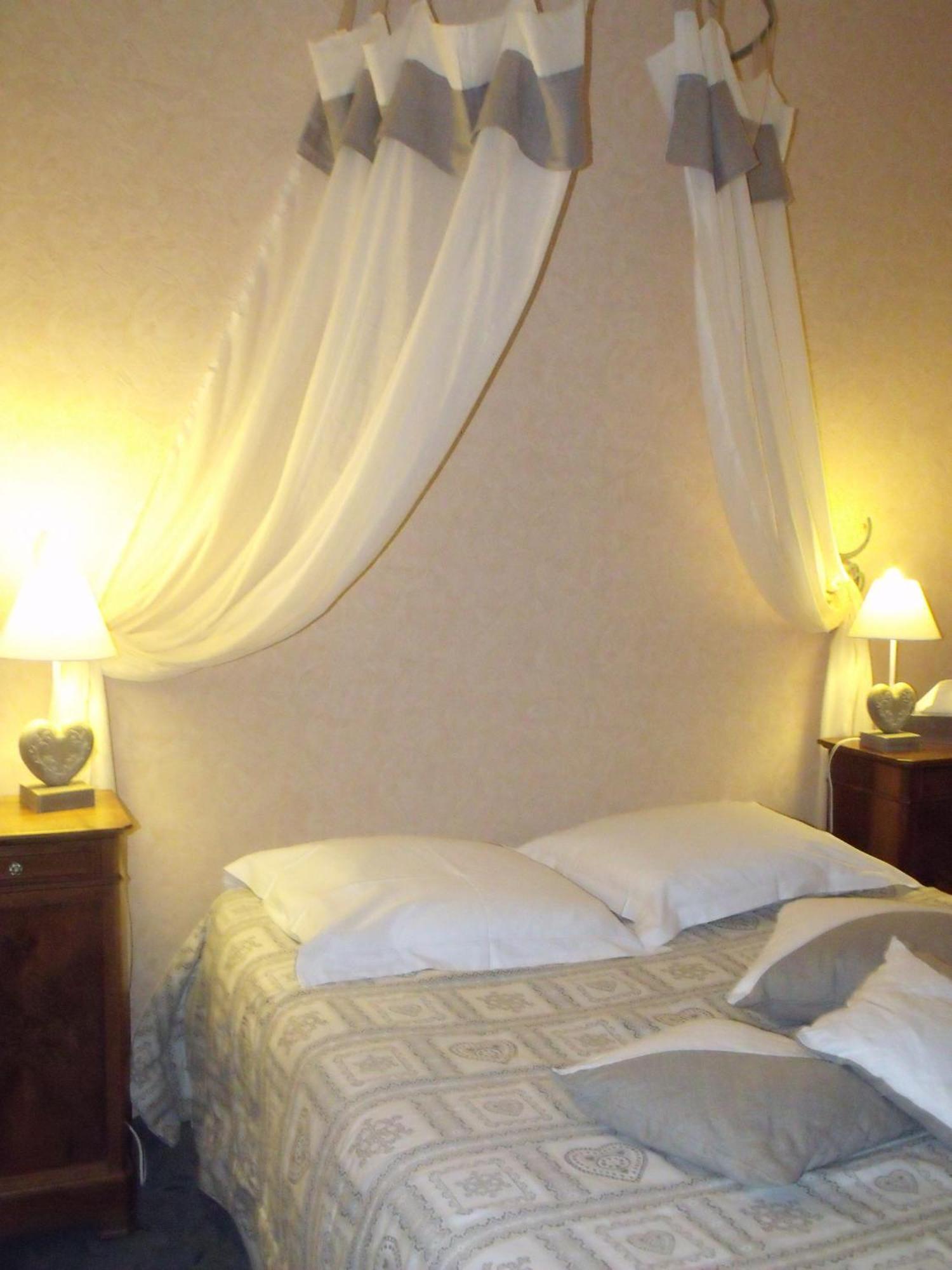 Relais Saint Louis, Logis Hotel เบลแลม ภายนอก รูปภาพ